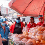 Retiran dos puestos de venta de carne y pescado en San Cristóbal por riesgos sanitarios