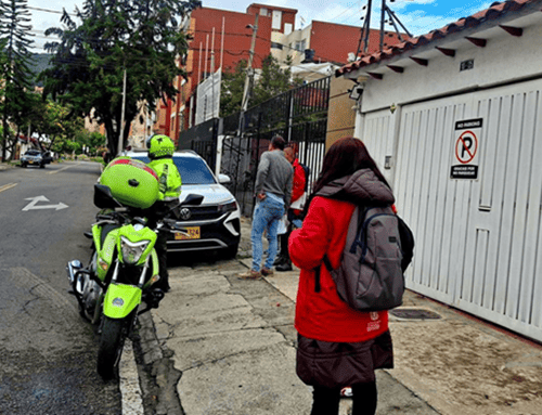 Operativo en Usaquén deja un vehículo inmovilizado y dos comparendos por invasión del espacio público