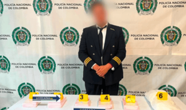 Insólito en El Dorado: falso piloto intentó volar a España con 10 kilos de cocaína pegados al cuerpo