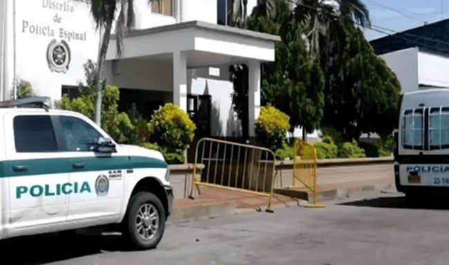 Buscan a siete reclusos tras fuga masiva de una estación de Policía en El Espinal, Tolima