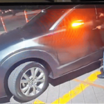 Delincuentes armados roban camioneta a una mujer cuando ingresaba a un conjunto residencial en Mazurén