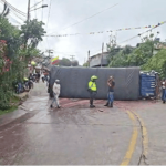 Accidente de camión obliga al cierre de la vía Bogotá-La Calera