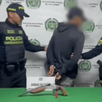 Capturan a un hombre con una escopeta durante operativo policial en Santa Librada, Usme
