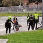 Vigilante de TransMilenio fue apuñ3lado tras reclamar a un colado en el Portal Suba