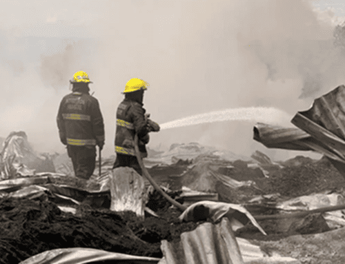 Incendio de gran magnitud en zona rural de Ibagué deja nueve lesionados y una bodega destruida