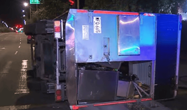 Grave accidente en San José de Bavaria dejó cuatro personas lesionadas tras volcamiento de un furgón