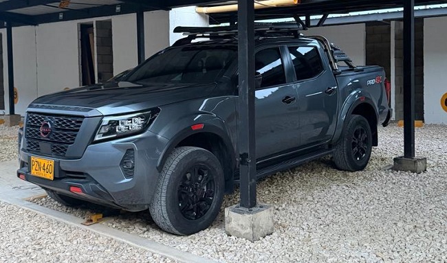 Denuncian robo de camioneta dentro del parqueadero de Alkosto de la calle 170