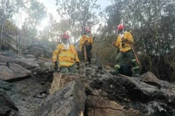 El fuego no da tregua en Tolima: 13 incendios forestales permanecen activos