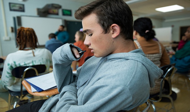 ¿Qué está pasando en los colegios de bogotá? alertan por fuerte aumento del consumo de vapeadores