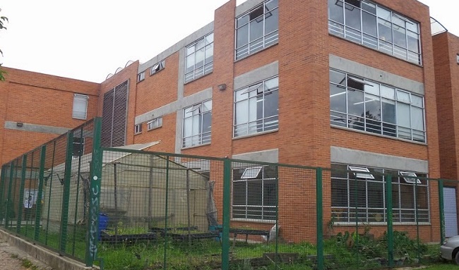 ¿Qué ocurrió a la salida del colegio en Tibabuyes Universal? Estudiante resultó herido con un machete durante una riña