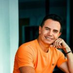 Jhonny Rivera ofrece su hotel a damnificados y médicos tras terremoto