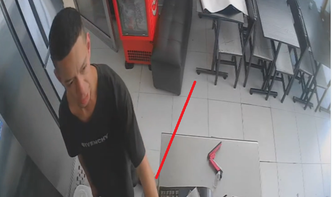 Hombre habría robado celular de domicilios en local de comidas rápidas en Mirandela, Suba