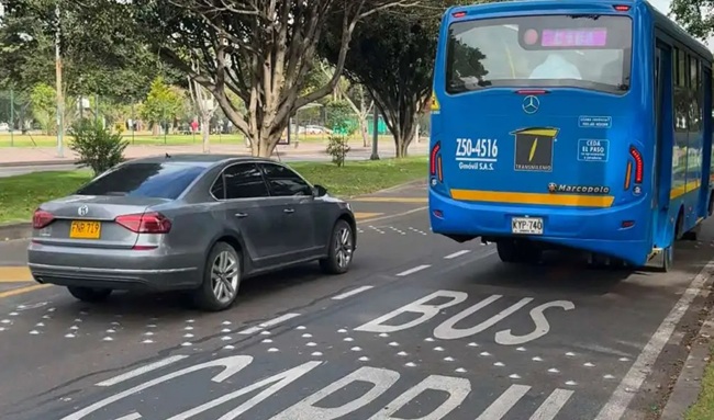¿Usa la calle 63? Desde esta fecha podrían multarlo por utilizar el carril preferencial