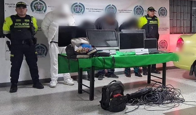Cuatro capturados tras presunto hurto por el techo de un inmueble en Barrios Unidos