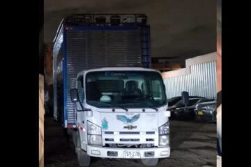 Familia en Suba denuncia robo de camión de trabajo