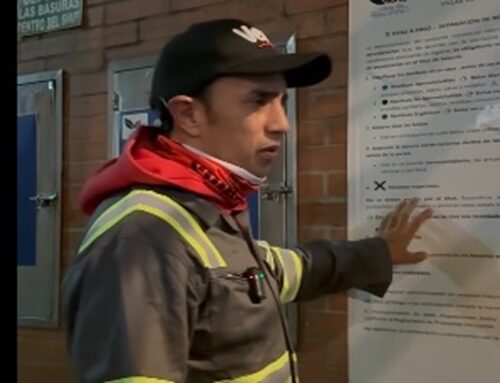 Alcalde de Suba acompañó a una recicladora de oficio en su recorrido por las calles de la localidad