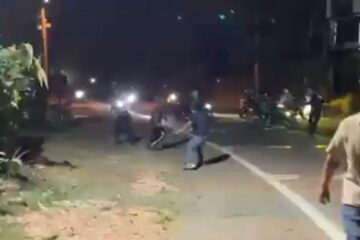 Habitantes de Cundinamarca, cansados del ruido, se enfrentaron a motociclistas a piedra