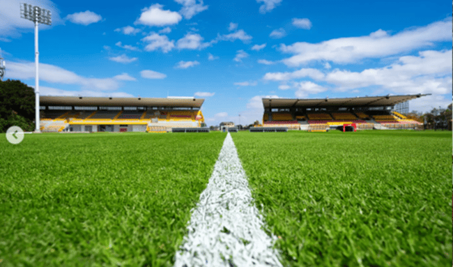 En Bogotá, el Estadio de Techo vuelve a recibir fútbol profesional tras mantenimiento de su gramado