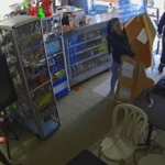 Mientras distraen a la vendedora, sus cómplices roban con total tranquilidad en la Toscana, Suba