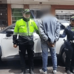 Conductor secuestrado durante un falso servicio fue rescatado; Policía recuperó la camioneta y capturó a un presunto implicado