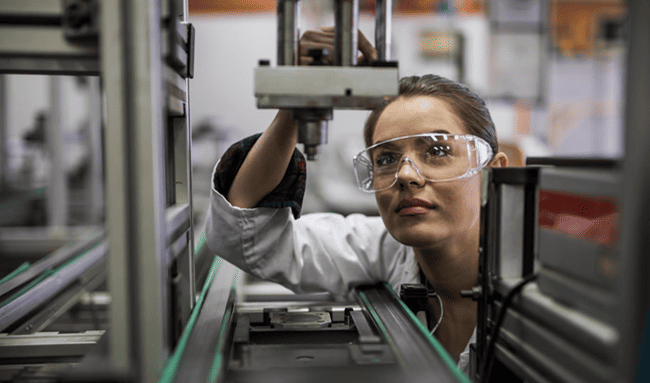 Bogotá apuesta por más mujeres en carreras STEAM para transformar el futuro