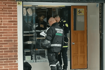 Roban reloj de $40 millones en joyería de Usaquén: investigan a banda que huyó en motos