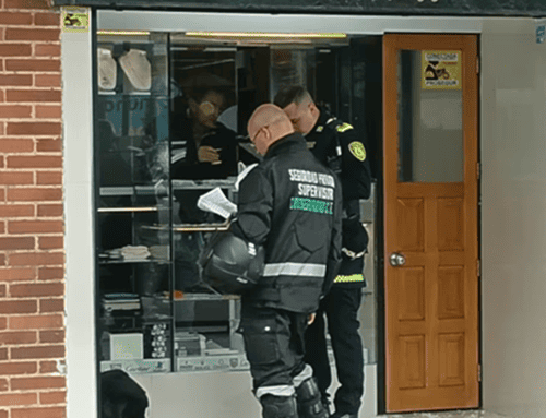 Roban reloj de $40 millones en joyería de Usaquén: investigan a banda que huyó en motos