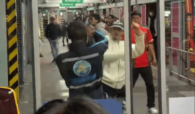 Presuntos evasores del pago agredieron a un vigilante en la estación Las Aguas