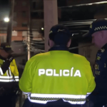 Con una falsa carrera, cinco adolescentes habrían secuestrado y robado a un conductor