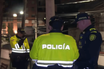 Con una falsa carrera, cinco adolescentes habrían secuestrado y robado a un conductor