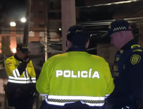 Con una falsa carrera, cinco adolescentes habrían secuestrado y robado a un conductor