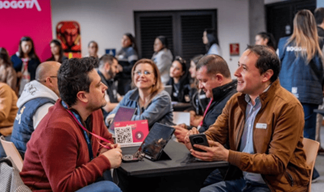 Emprendedores y pequeños negocios de Bogotá recibirán apoyo para crecer con herramientas digitales