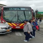 ¡Alerta vial! Choque entre TransMilenio y automóvil genera congestión