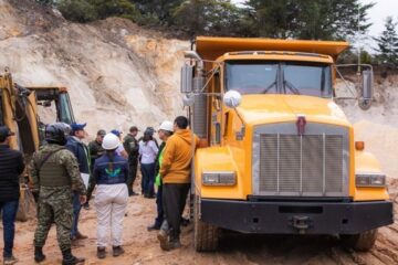 Ejército y Fuerza Aérea frenan minería ilegal en Chocontá
