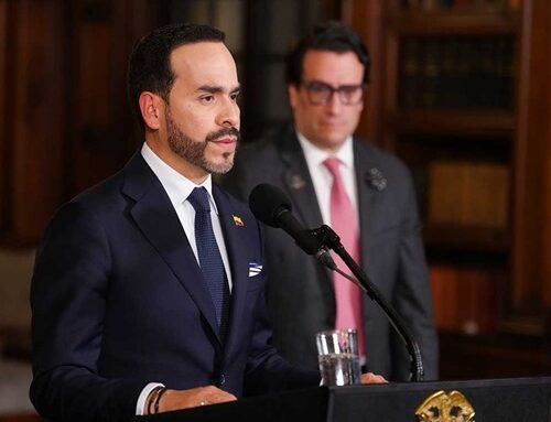 De la Espriella pide investigar corrupción del gobierno anterior