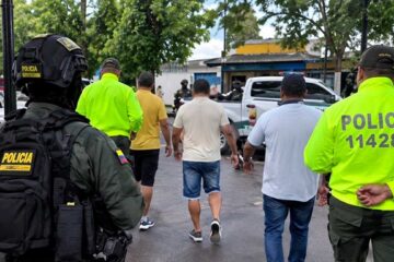 De La Espriella confirma captura de 30 presuntos narcoterroristas