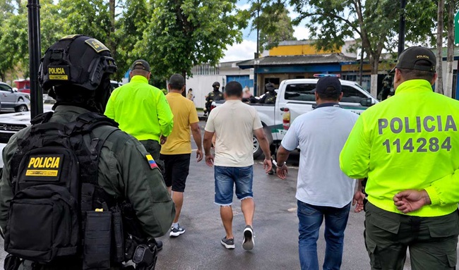 De La Espriella confirma captura de 30 presuntos narcoterroristas