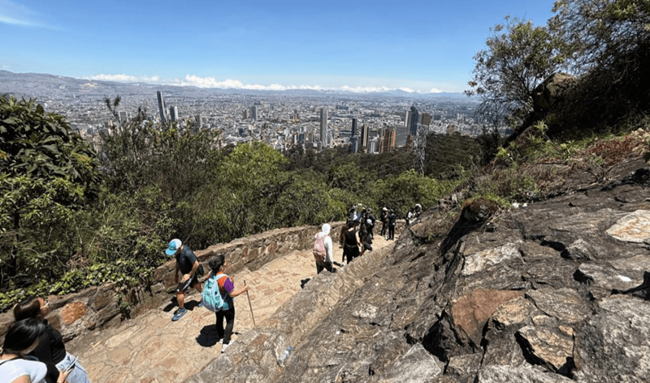Celebra Amor y Amistad en el sendero de Monserrate este domingo