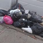 Vecinos alertan por acumulación de basura y escombros en dos sectores de Suba