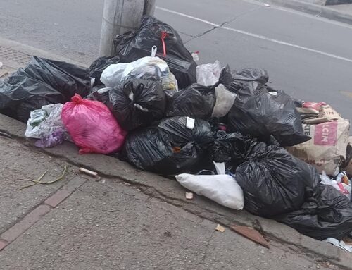 Vecinos alertan por acumulación de basura y escombros en dos sectores de Suba