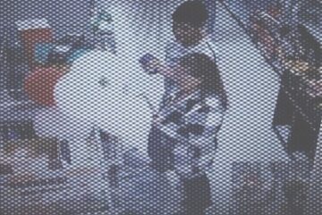 Trabajador de tienda Ara pide ayuda para localizar a mujer señalada de presunto hurto en Aures 2