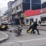 Intolerancia en la vía: motociclista y ciclista terminaron a golpes tras aparente choque en Usaquén