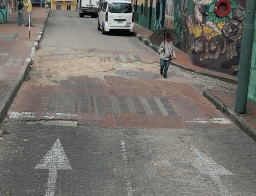 Denuncia pública: Denuncia pública: En la calle 137 con Cra 131 habitantes alertan por el mal estado de las vías