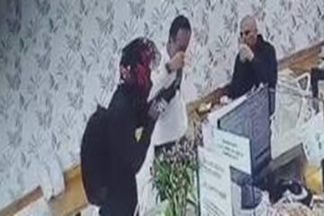 Delincuente habría engañonado a cliente y robado sus joyas en una cafetería de Santa Bárbara