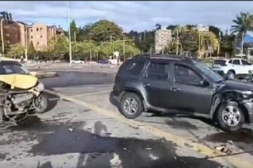 Última hora: Siniestro vial en la avenida Boyacá con calle 167 deja daños materiales en Suba