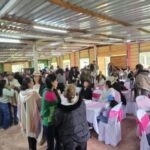 La Alcaldía Local realizó una Viejoteca del Adulto Mayor con música, baile, muestras artísticas y actividades recreativas.