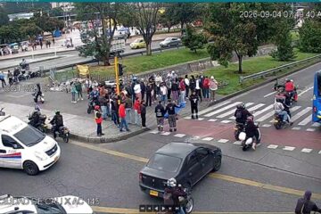 Accidente entre dos motociclistas genera afectación vial en la Avenida Suba