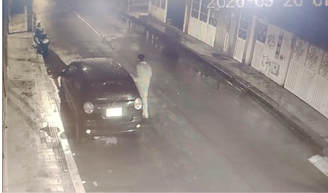Alerta en Bilbao, Suba: hombre habría abierto un vehículo y robado el kit de carretera durante la madrugada