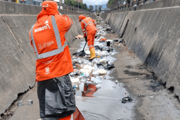 Más de 51.000 toneladas de residuos retirados de canales y ríos en Bogotá