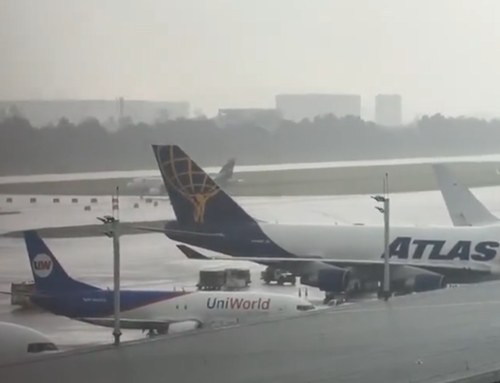 Fuerte tormenta obliga a suspender temporalmente vuelos en el aeropuerto El Dorado